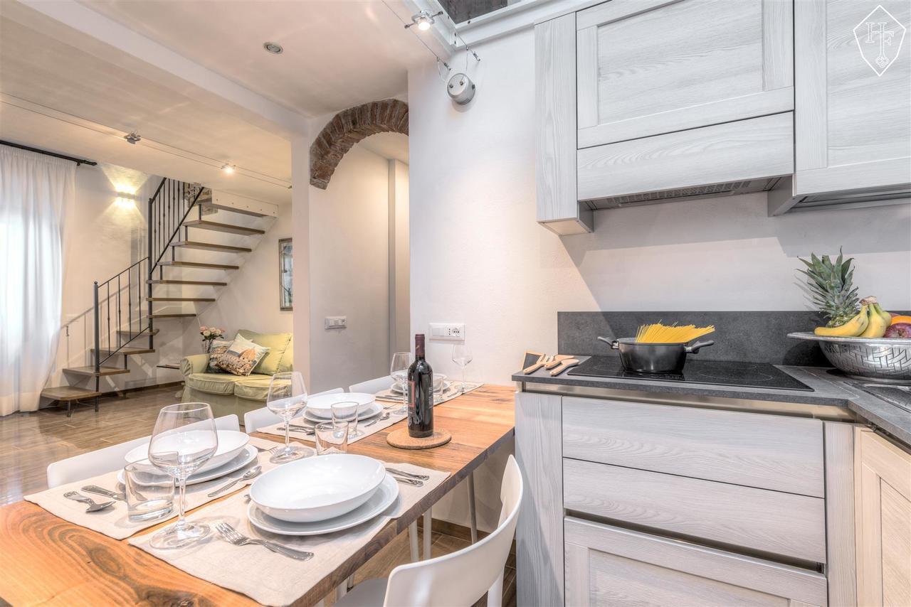 Signoria Elegant Apartment By Mmega Firenze Bagian luar foto